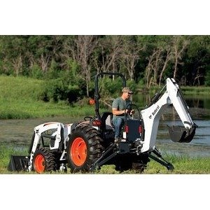 Bobcat® CT2025- Loader Backhoe Fashion