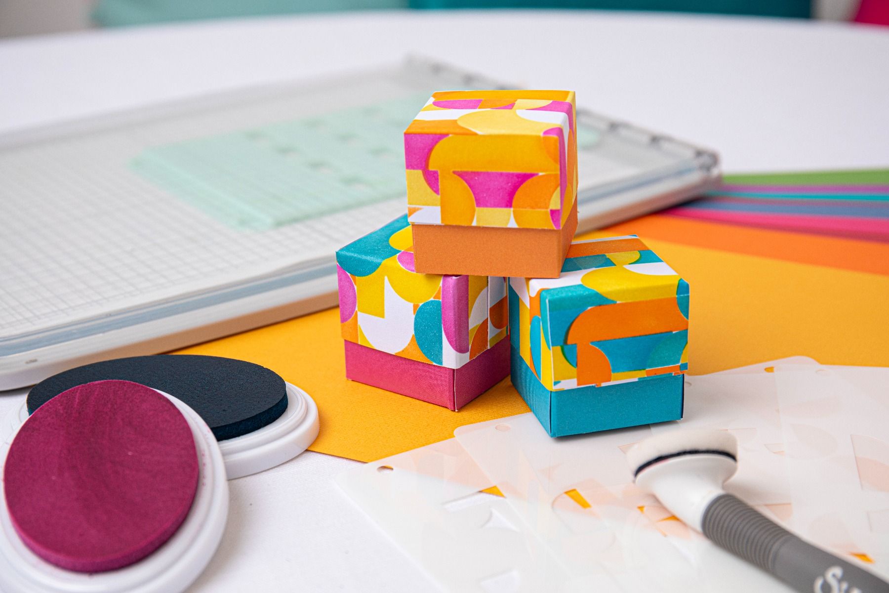 Around the Block A6 Layered Stencils (Cosmopolitan series) by Stacey Park – Sizzix Online Sale
