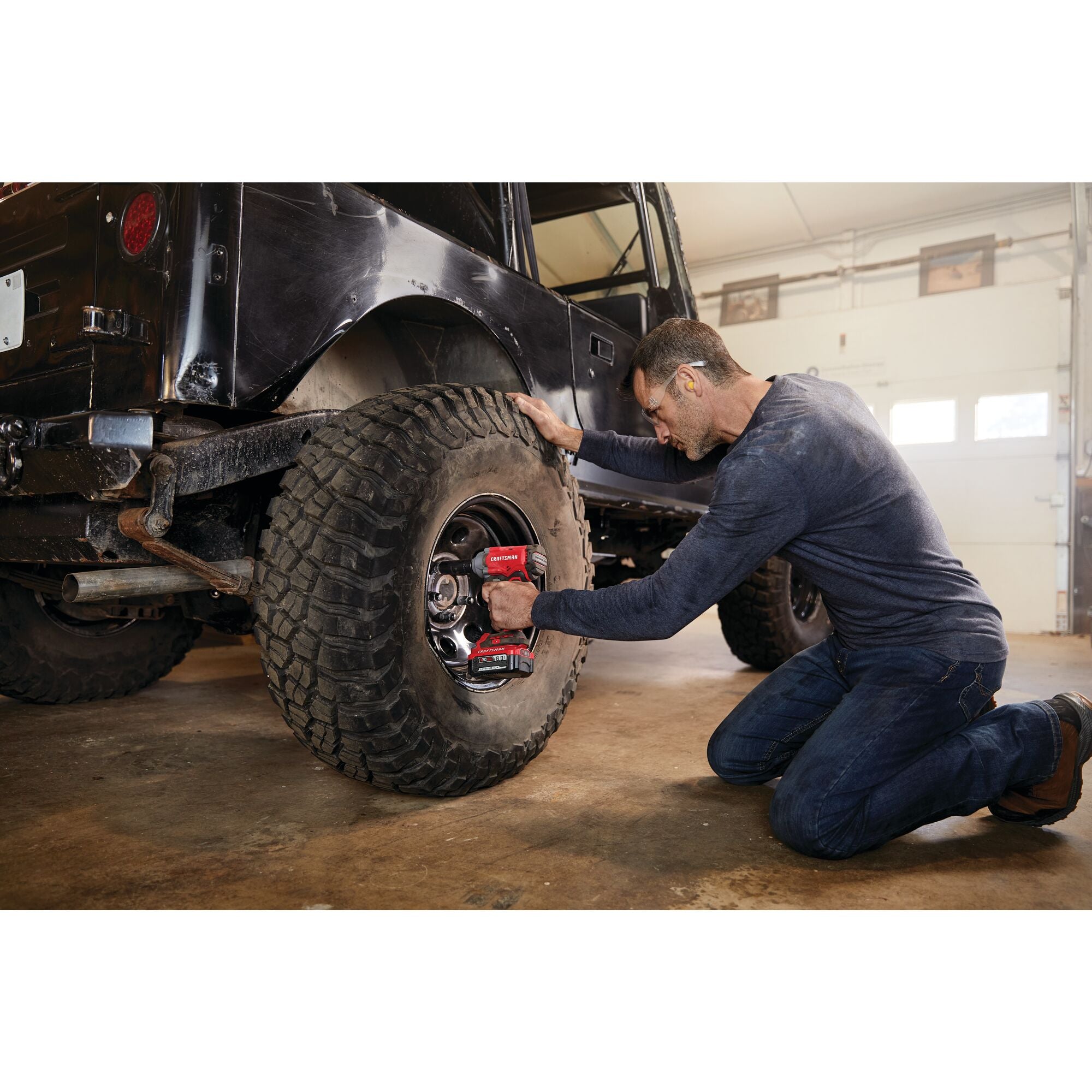 CRAFTSMAN V20* 1/2 in Drive Brushless Cordless Impact Wrench (Tool Only) Online Hot Sale