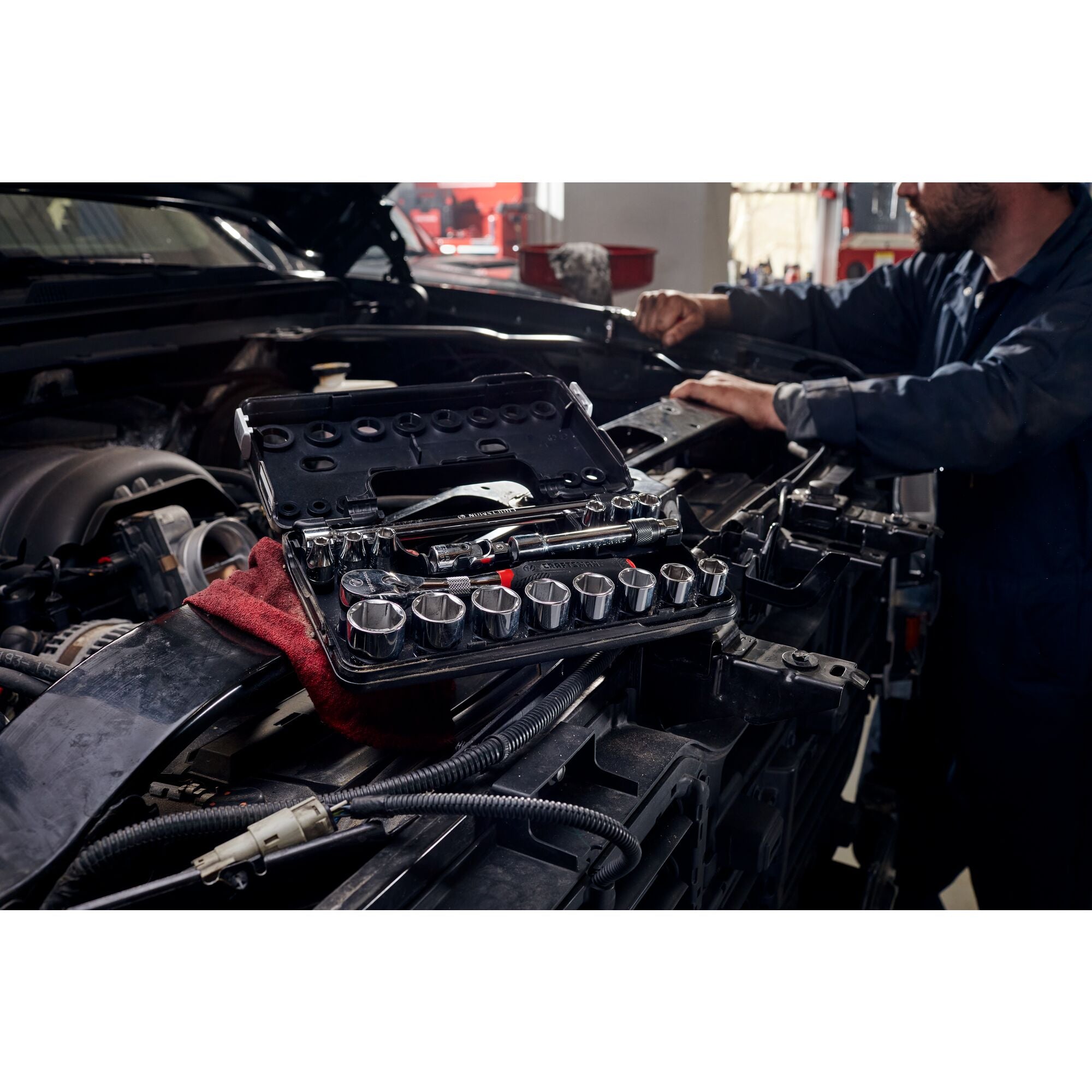 V-Series™ 3/8 in Drive SAE 6-Point Tool Set (18 pc) Discount