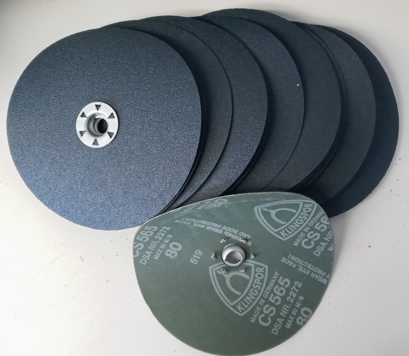 Dewalt DARC4K0815 Metal Stainless Finishing Fiber Discs 7″ 80grit 15-pack Hot on Sale