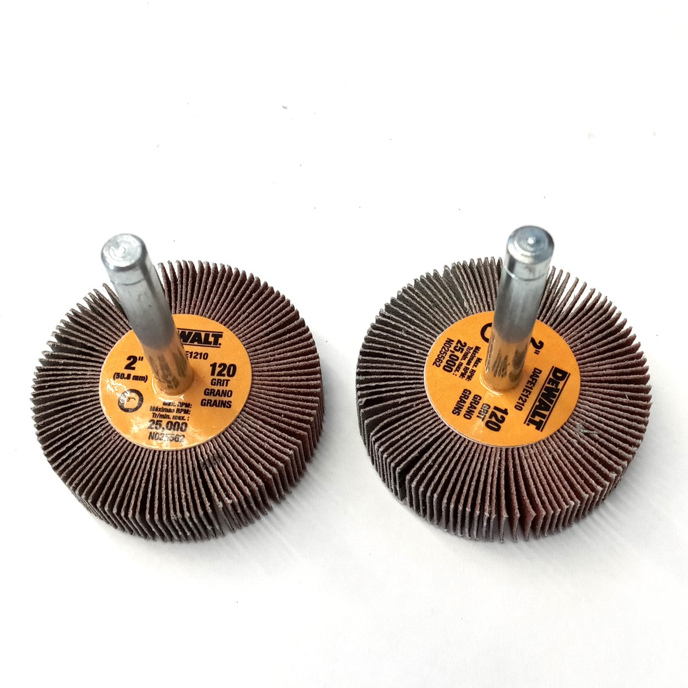 DEWALT DAFE1E1210 2″ x 1/2″ x 1/4″ 120 Grit High Performance Flap Wheel 2pcs. Online