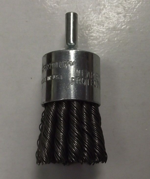 DEWALT DW49055 1″ x 1/4″ XP .020 Carbon Knot Wire End Brush USA Online